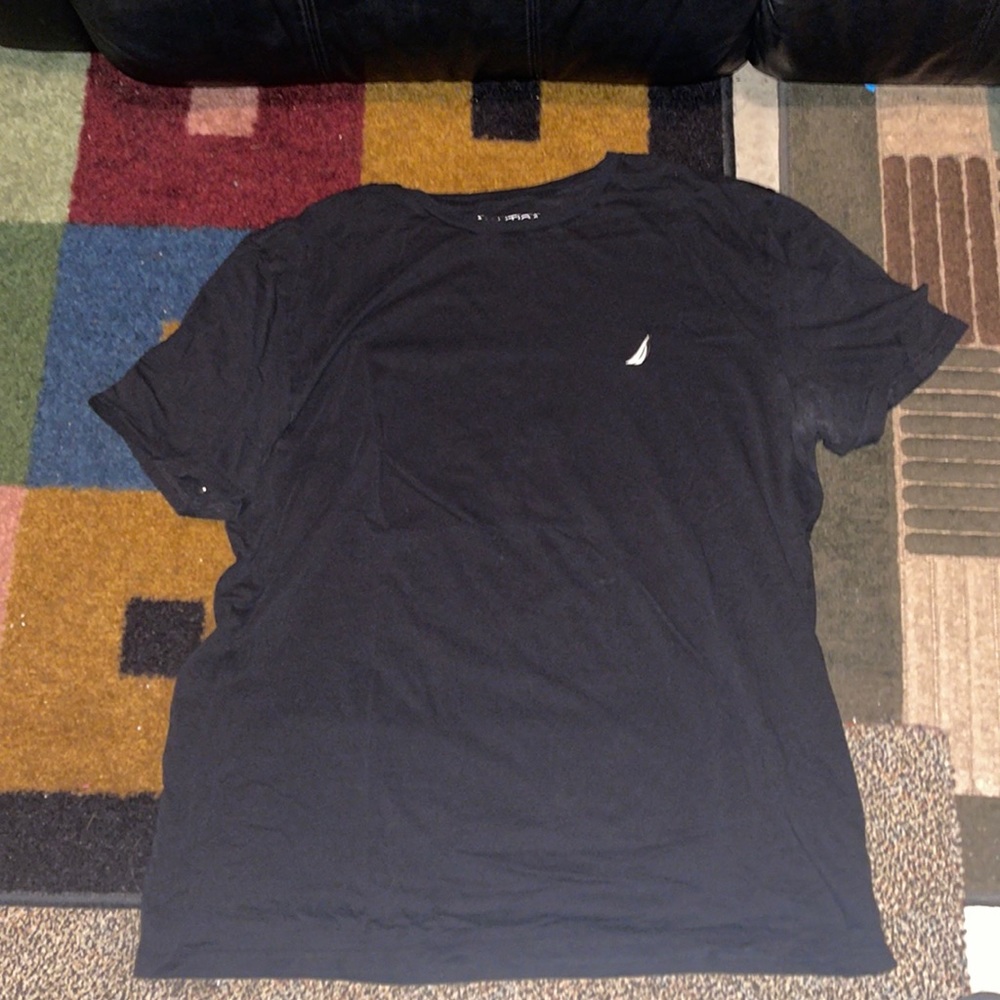 Black Nautica t-shirt